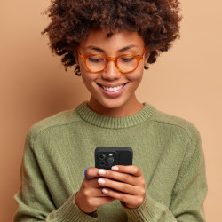 Viedtālruņa aizmugurējais vāciņš Apple Iphone 15 iPhone 15 Melna